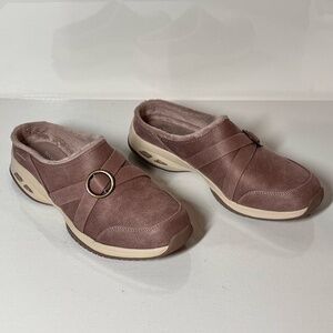 Skechers Commute Time Cozyy Chenille-Lined Vegan Clogs